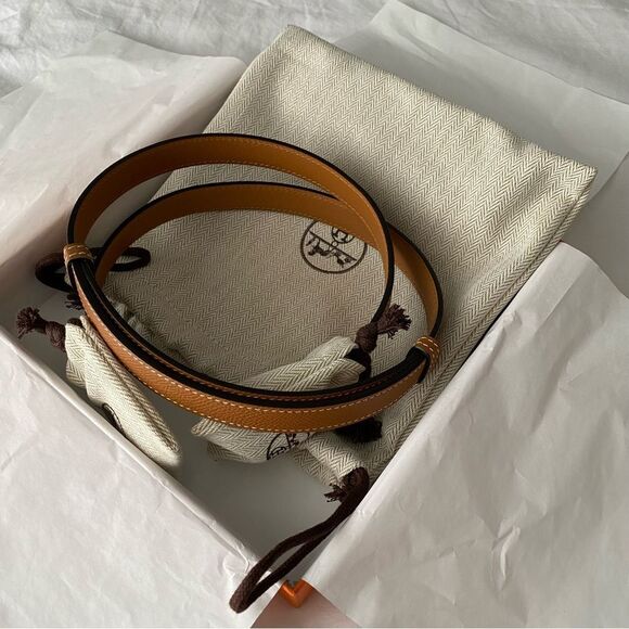 BRAND NEW 2024 HERMÈS KELLY BELT IN RGW AND GOLD main image 9